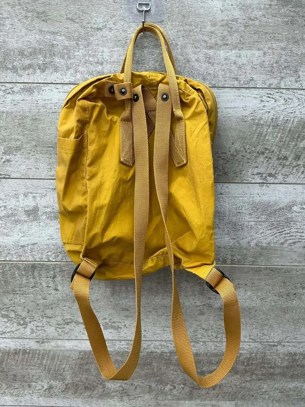 Fjällräven Kånken Classic Backpack in Ochre